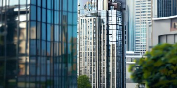 宏泰物业属于明德物业吗？