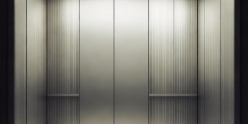 物业会给电梯装监控吗？