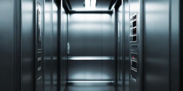 物业现在可以开电梯吗？